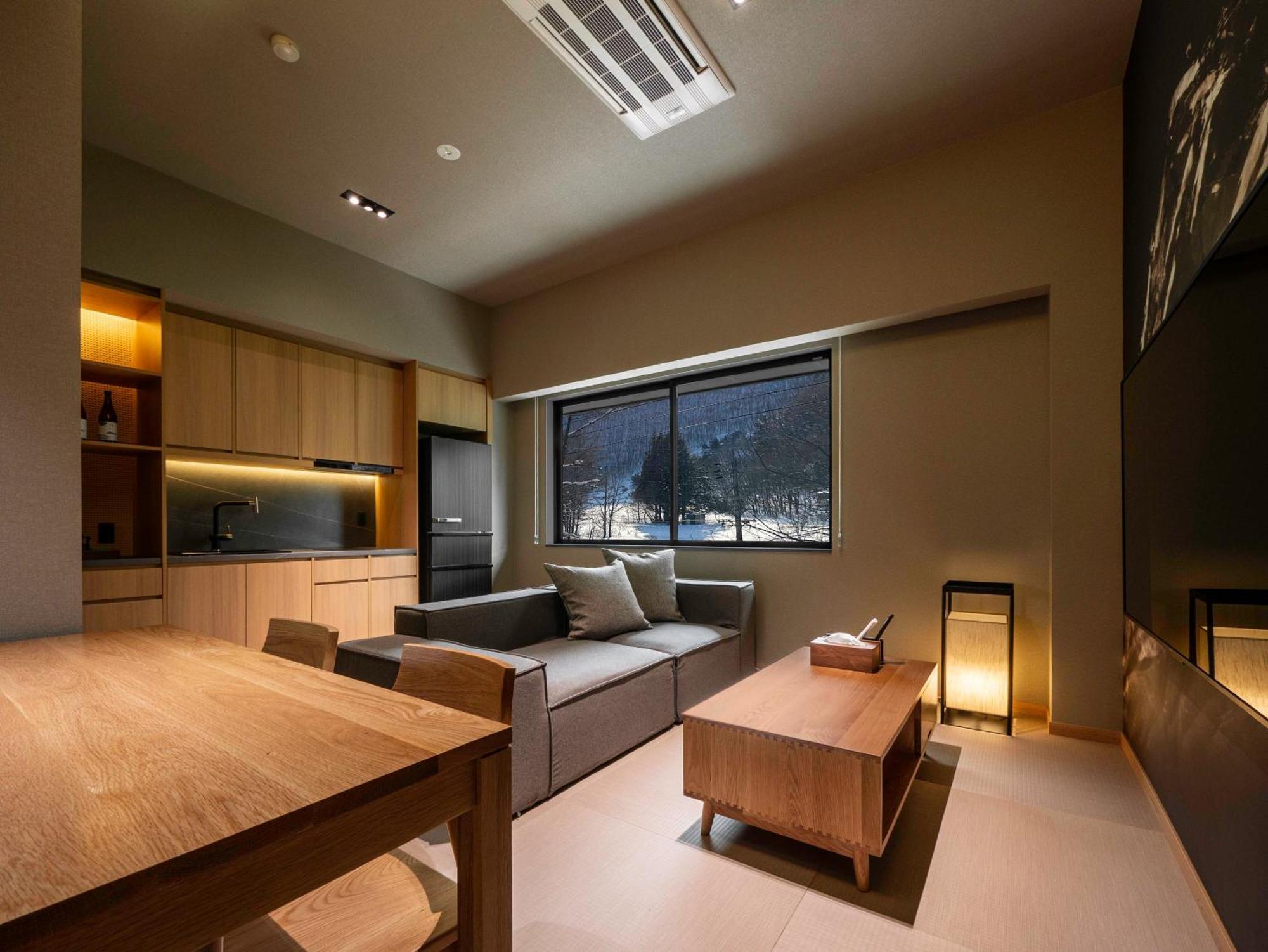 Ski Inn Hakuba, Iwatake Exterior photo